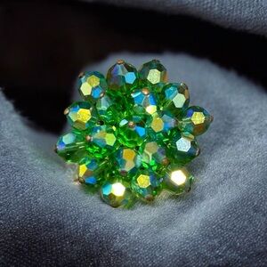 Vintage Round Green Aurora Borealis Faceted Beads Crystal Glass Brooch